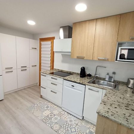 Portal De Valencia Apartment Teruel Bagian luar foto