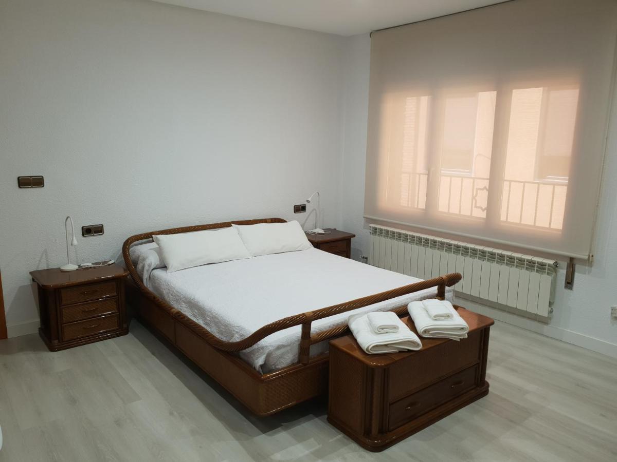 Portal De Valencia Apartment Teruel Bagian luar foto
