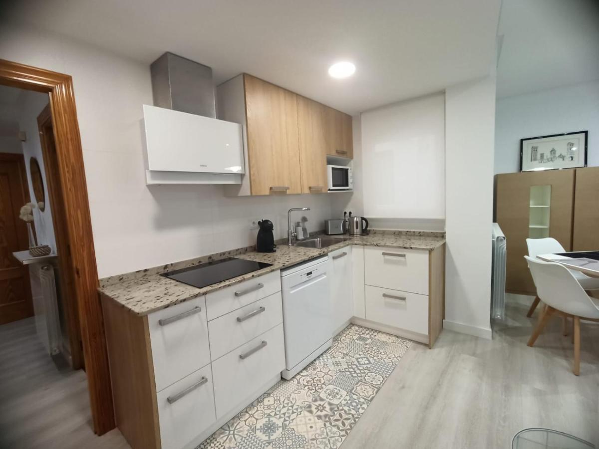 Portal De Valencia Apartment Teruel Bagian luar foto
